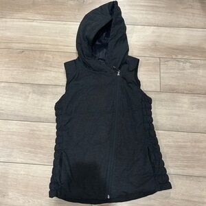 Be by Blanc Noir Vest
